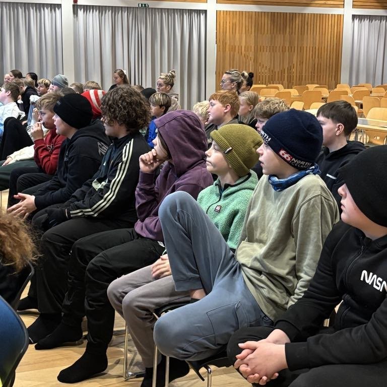 89dfa679-e9ee-4c39-a43c-6fa001d4360e