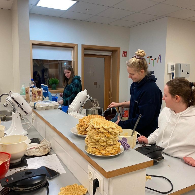 271693728_617676342896117_2475809929802232632_n