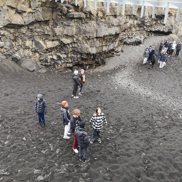 279251684_561490968624107_7805533754698072054_n