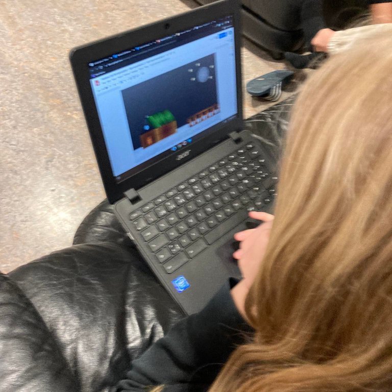 260426336_443938093759628_5120780565550450279_n