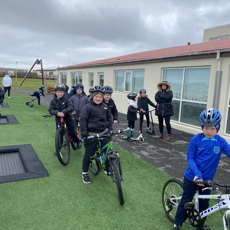 346102176_1348295889069373_8646127885574850453_n