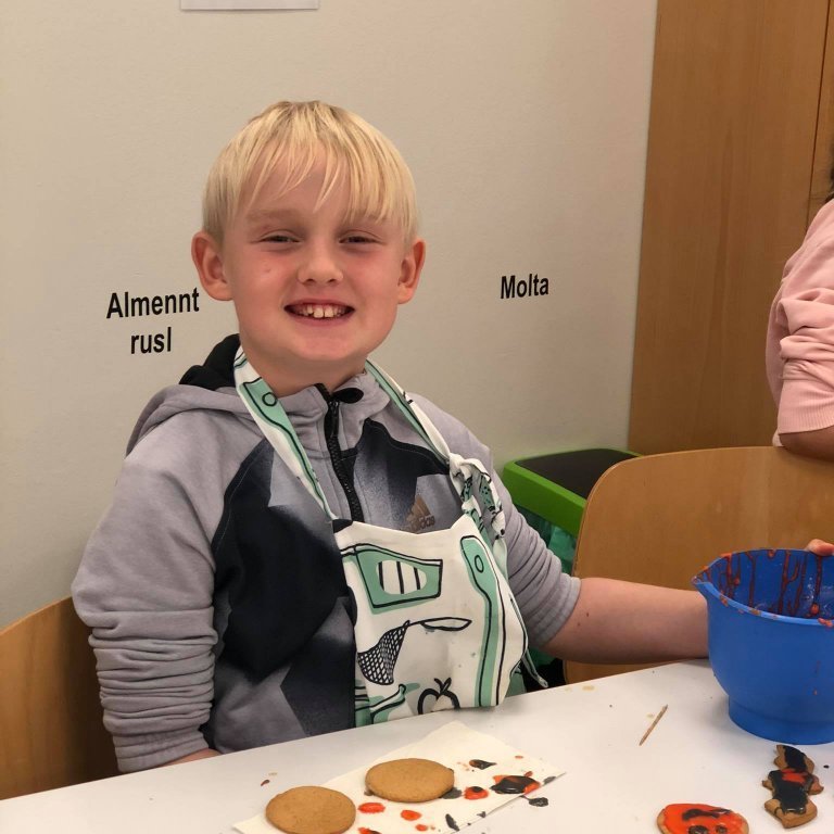 122947797_385407175936677_2455257757533435264_n