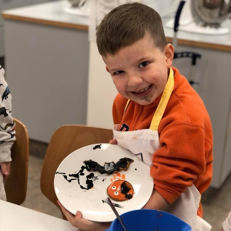 123073583_351415379522516_276934064818938043_n