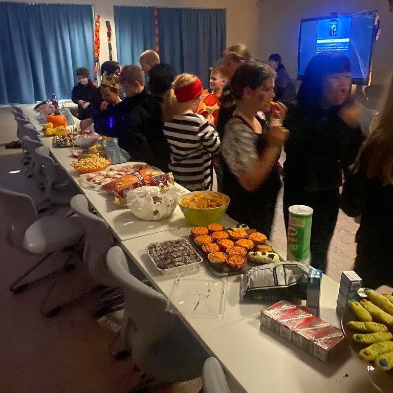 246781950_6445740985500411_4130986512655983079_n