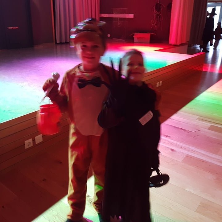 251009144_232448548877870_8393893106724288549_n