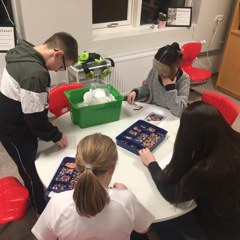 261926298_232076429033570_1381812727173415582_n