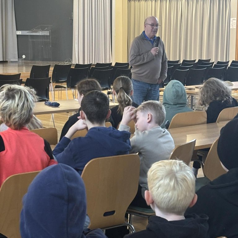 9ec152e4-635a-4eb7-b63d-ebff42d765cf