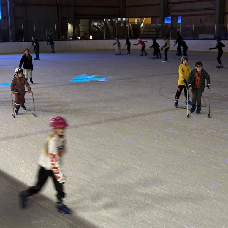 412974932_404191858729939_2031931883977782276_n