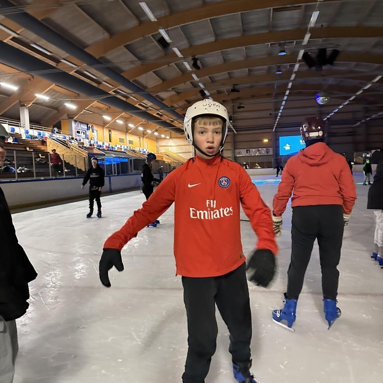 413473938_377591784850402_4227142966352635506_n-1