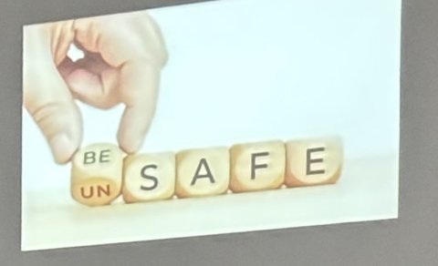 ,,Mæli alls ekki með því að börn hafi aðgang að samfélagsmiðlum“.  Göngum í takt, foreldrafundir í G…