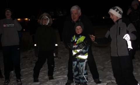 Jólaljósin tendruð