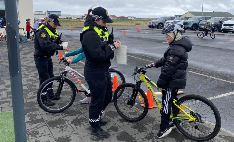 Hjóla - og hjálmaskoðun