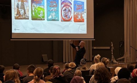 Ævar Þór rithöfundur í heimsókn.